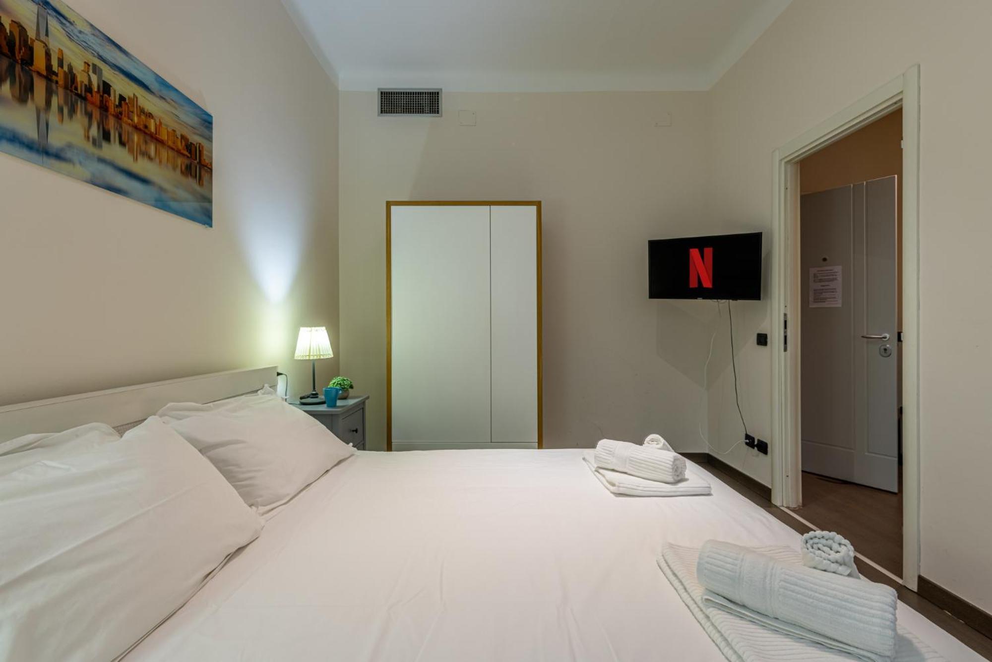 Sant' Ambrogio Flat Apartment Милано Екстериор снимка