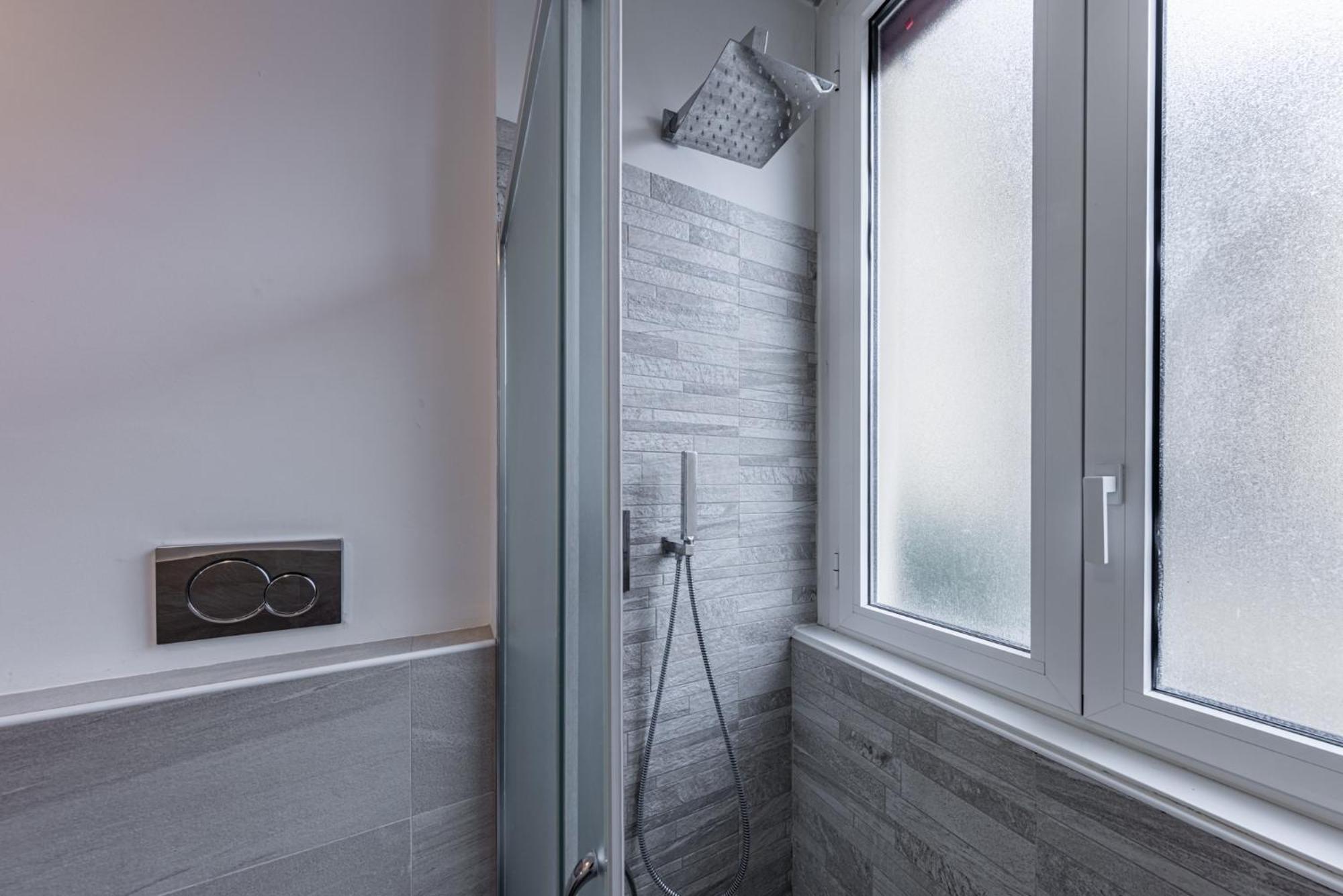 Sant' Ambrogio Flat Apartment Милано Екстериор снимка