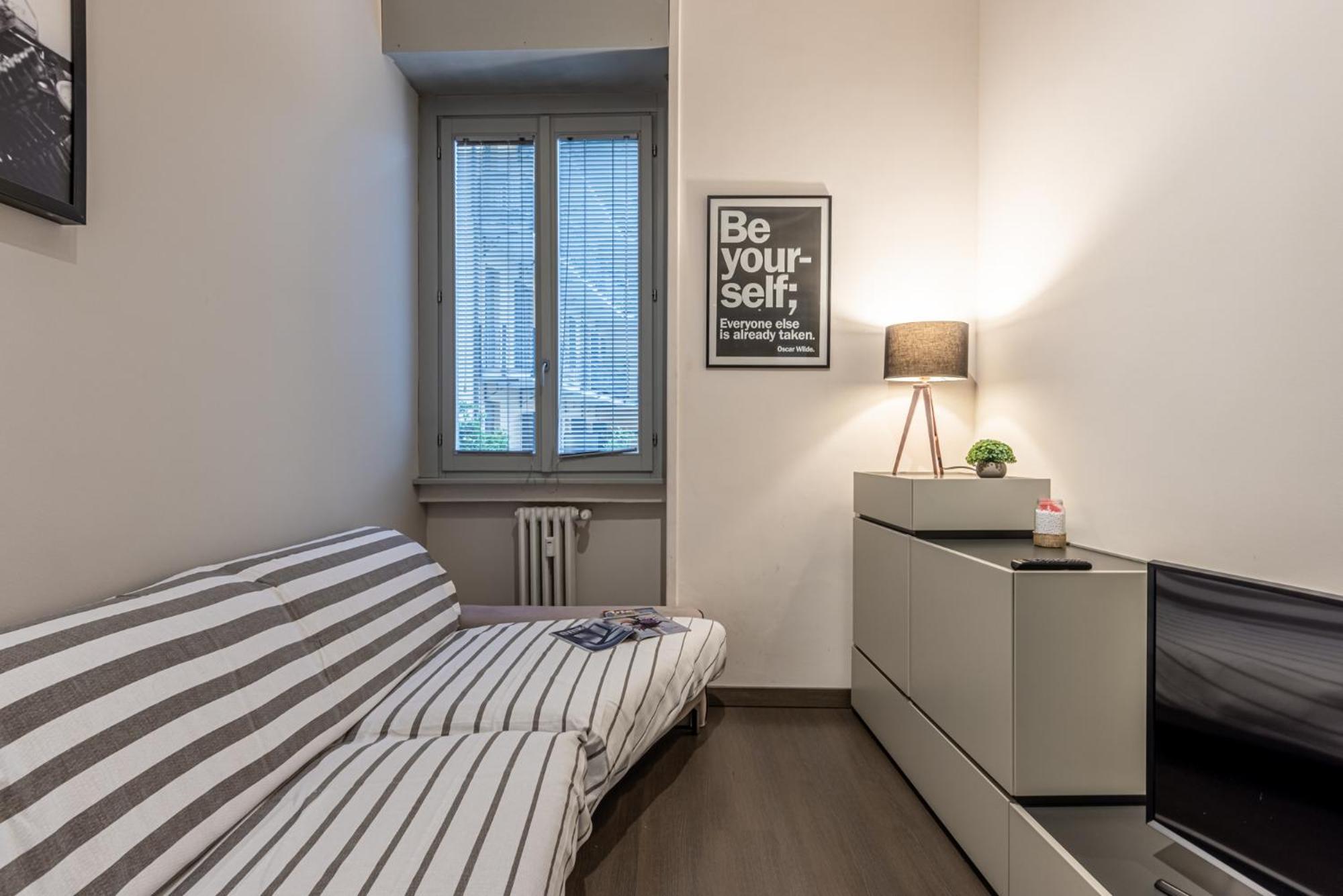 Sant' Ambrogio Flat Apartment Милано Екстериор снимка