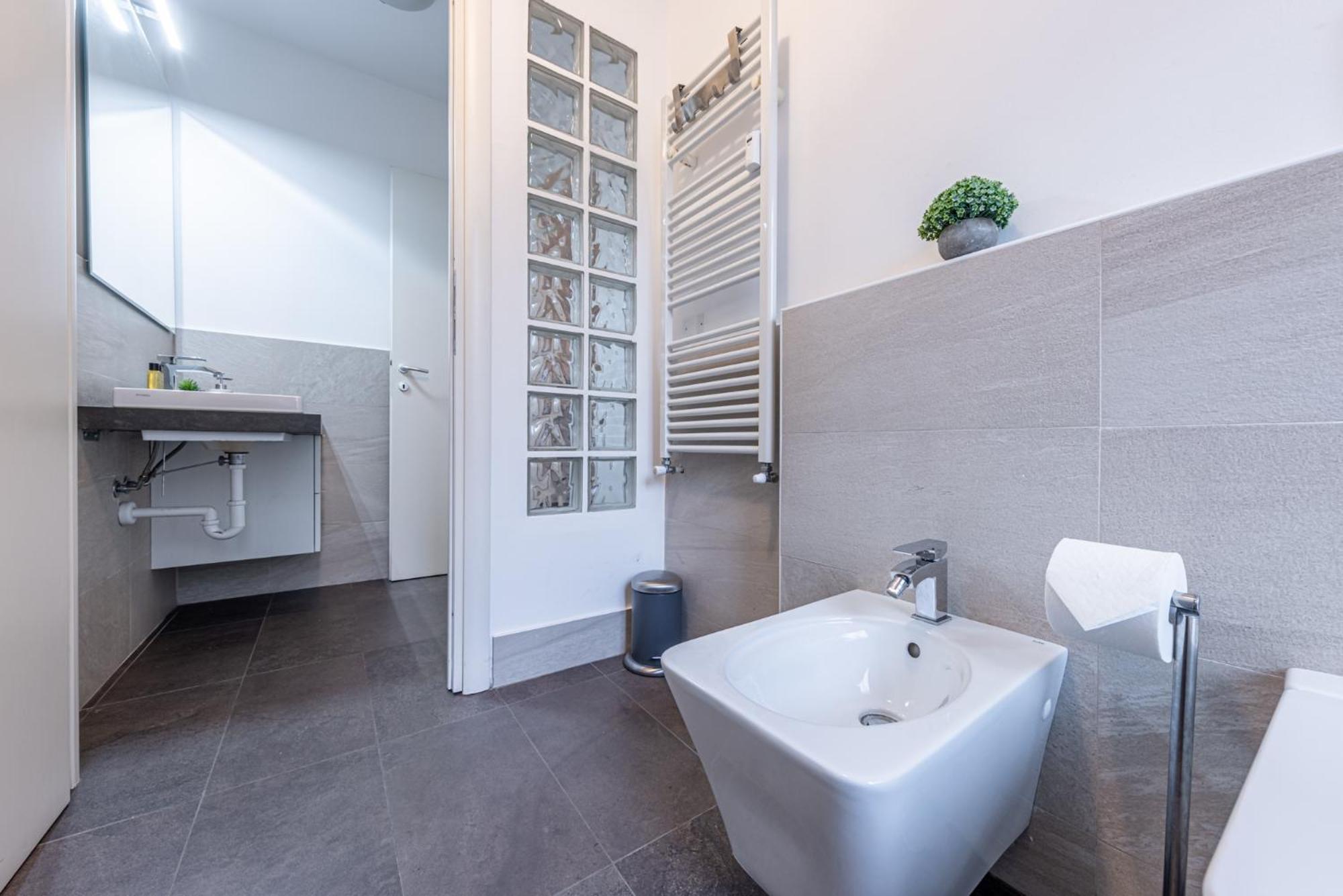 Sant' Ambrogio Flat Apartment Милано Екстериор снимка
