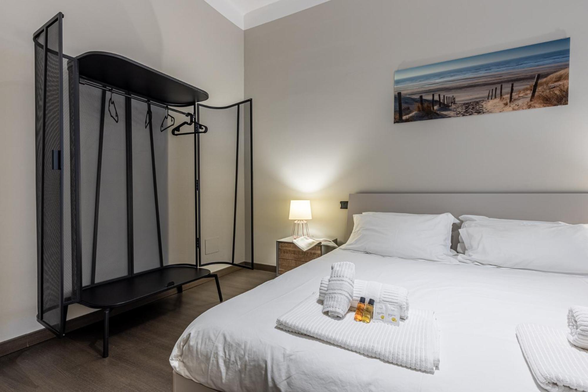Sant' Ambrogio Flat Apartment Милано Екстериор снимка