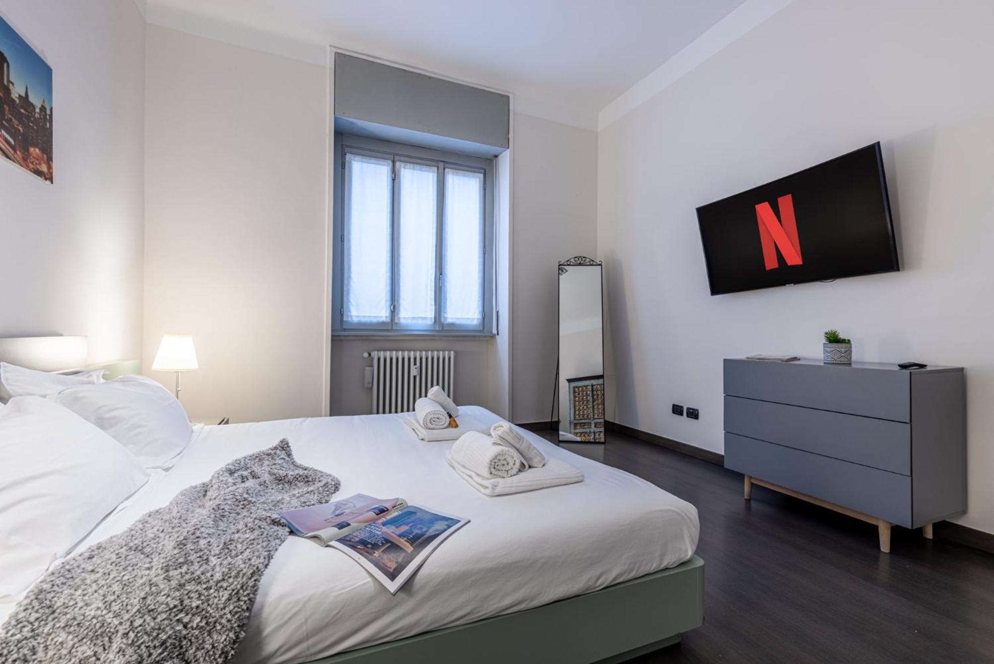 Sant' Ambrogio Flat Apartment Милано Екстериор снимка