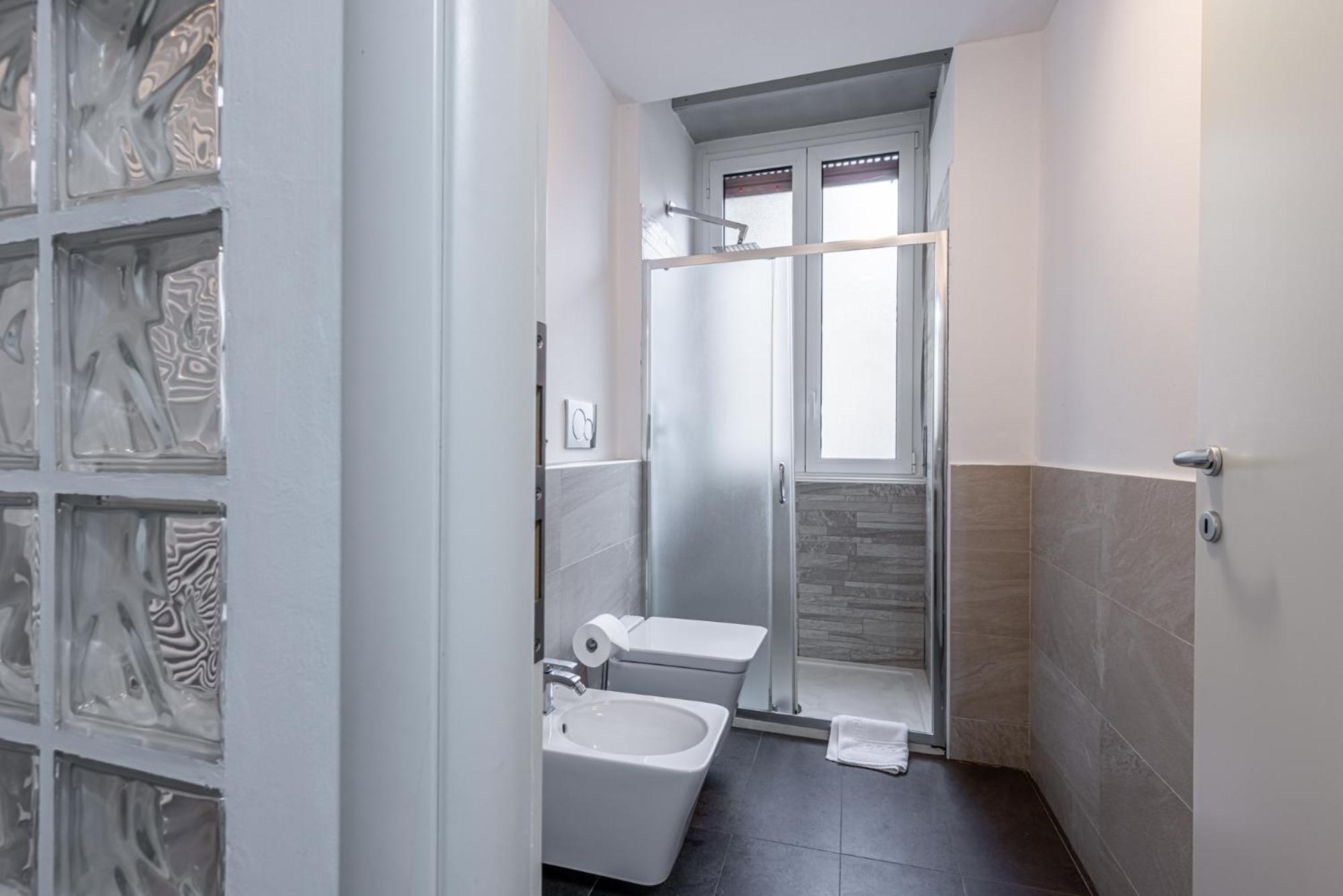Sant' Ambrogio Flat Apartment Милано Екстериор снимка
