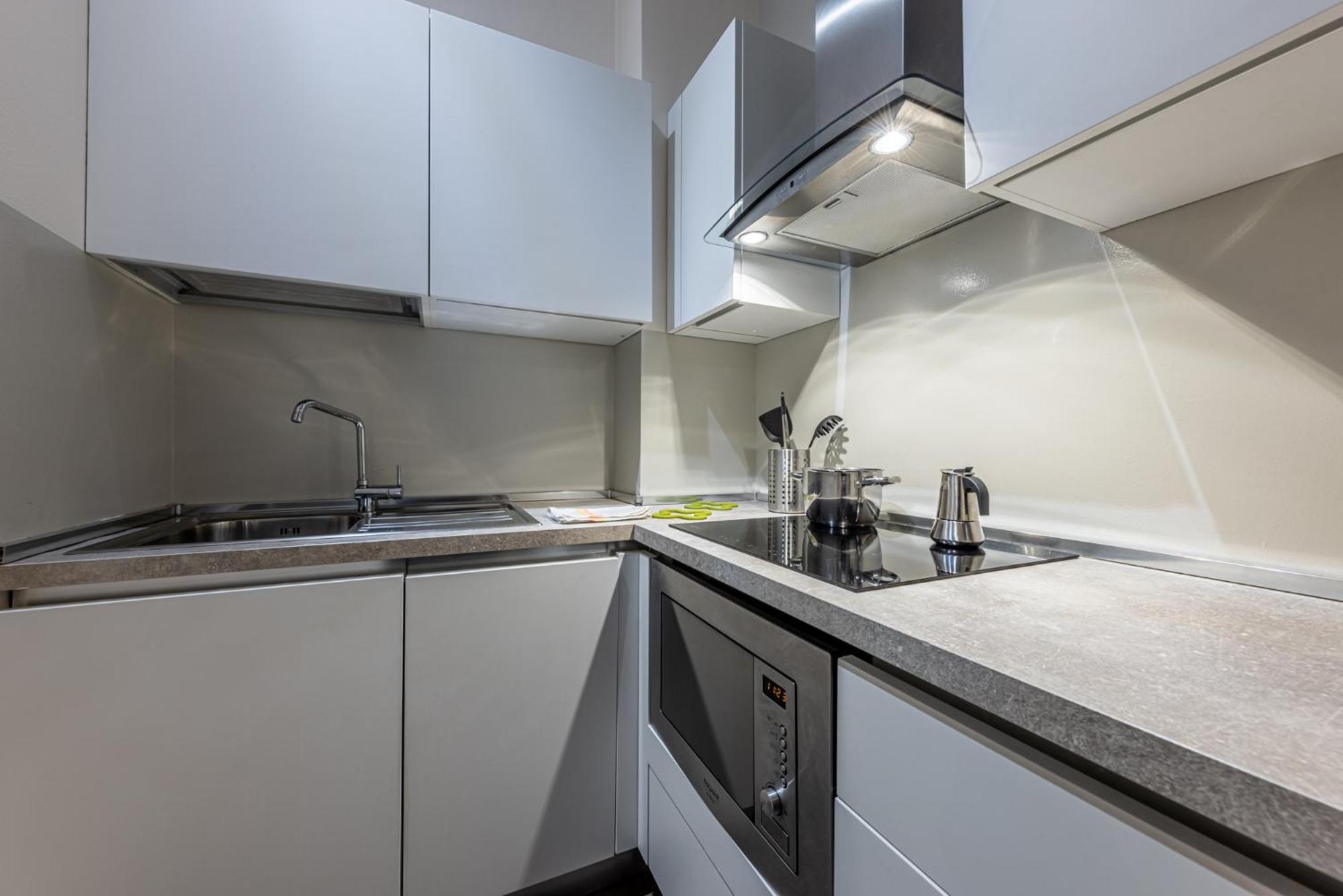 Sant' Ambrogio Flat Apartment Милано Екстериор снимка