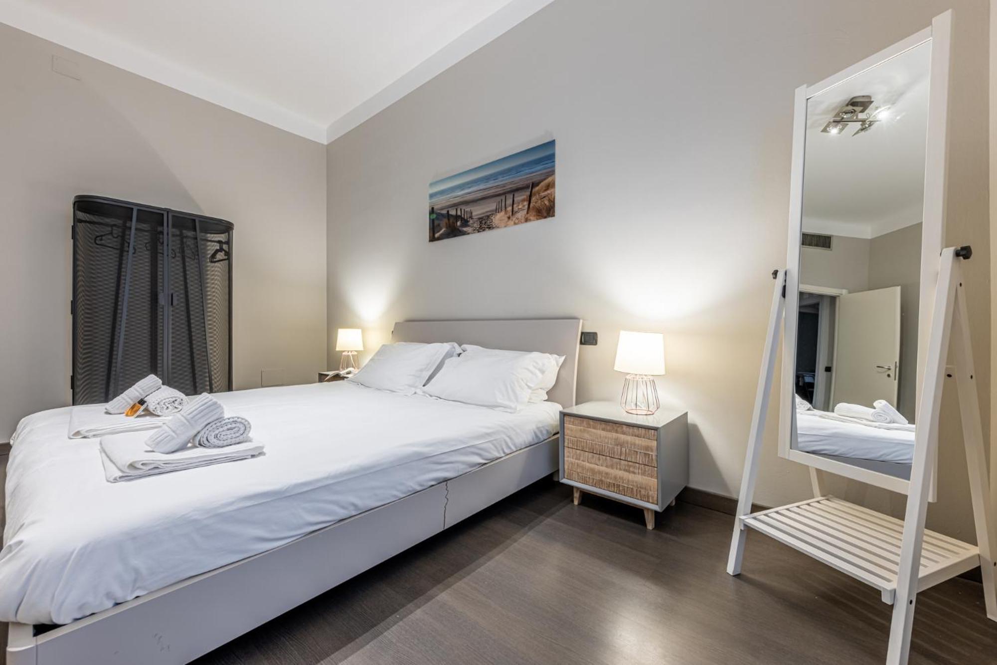 Sant' Ambrogio Flat Apartment Милано Екстериор снимка